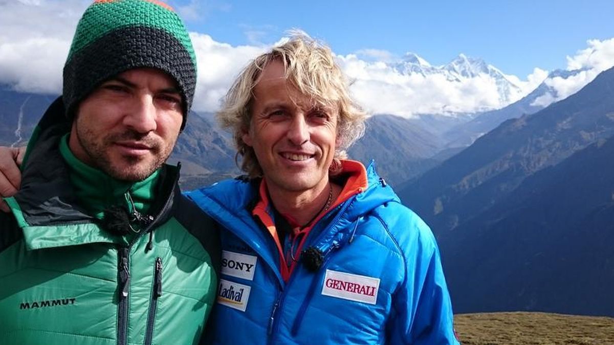 Bisbal escala el Everest tras disfrutar de 'La China' Suárez en Argentina