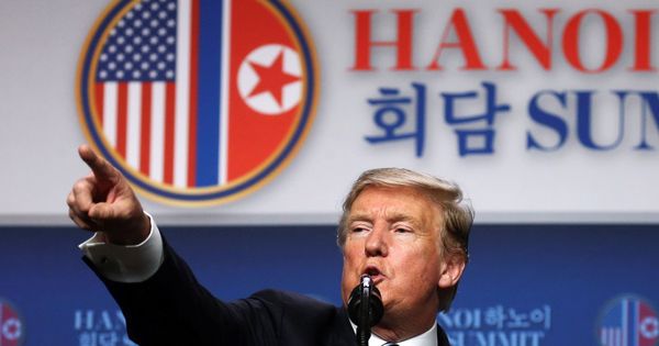 Foto: El presidente estadounidense Donald Trump durante la rueda de prensa tras el fracaso de la cumbre de Hanoi, el 28 de febrero de 2019. (Reuters)