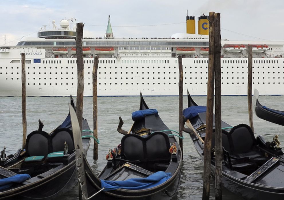 Foto: Un crucero entra en Venecia (Reuters)