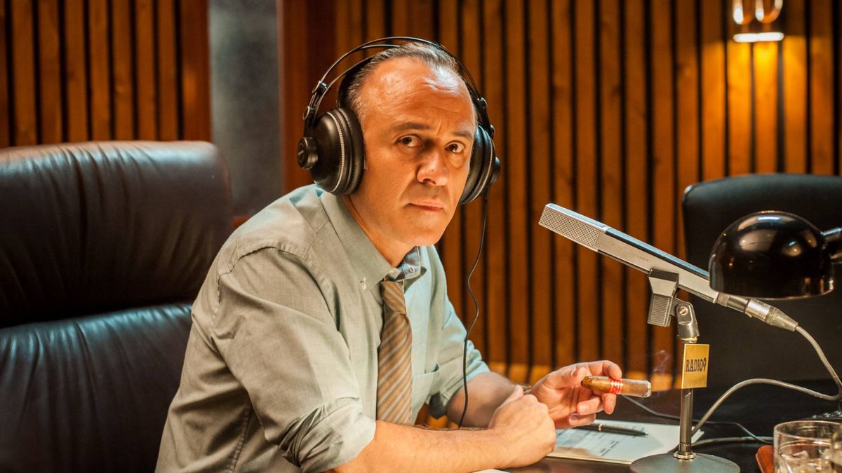 Movistar se disculpa por posibles "ofensas" a José María García en 'Reyes de la noche'