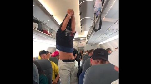 Un joven comparte su truco para no facturar maleta en el avión y arrasa en las redes