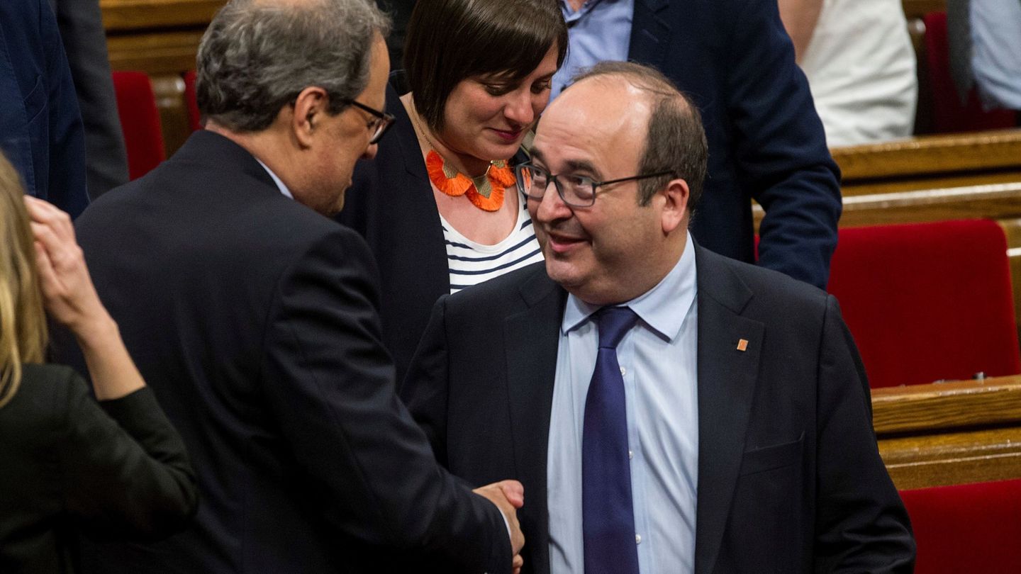 Quim Torra y Miquel Iceta en el Parlament. (EFE) 