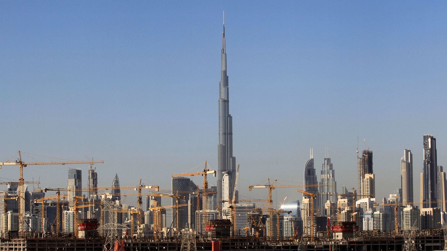 Jairo trabajó como camarero cerca del Burj Khalifa, el edificio más alto de Dubái. (Reuters)