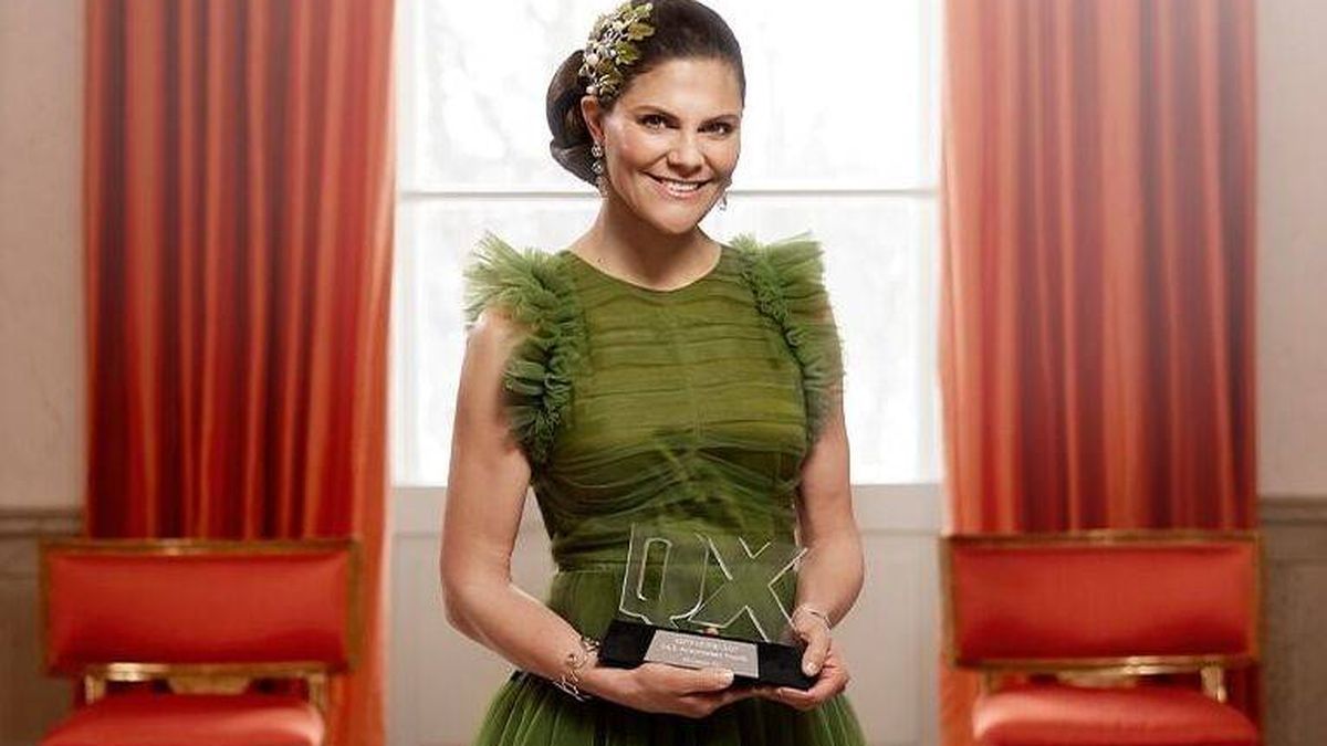 Victoria de Suecia, la 'heterosexual del año' y su maravilloso vestido de gala de H&M