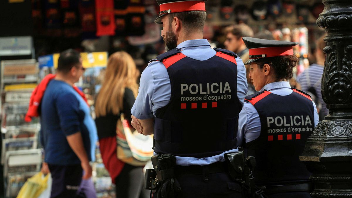"Me da asco ponerme el uniforme". Los mensajes de los mossos a la Policía Nacional 