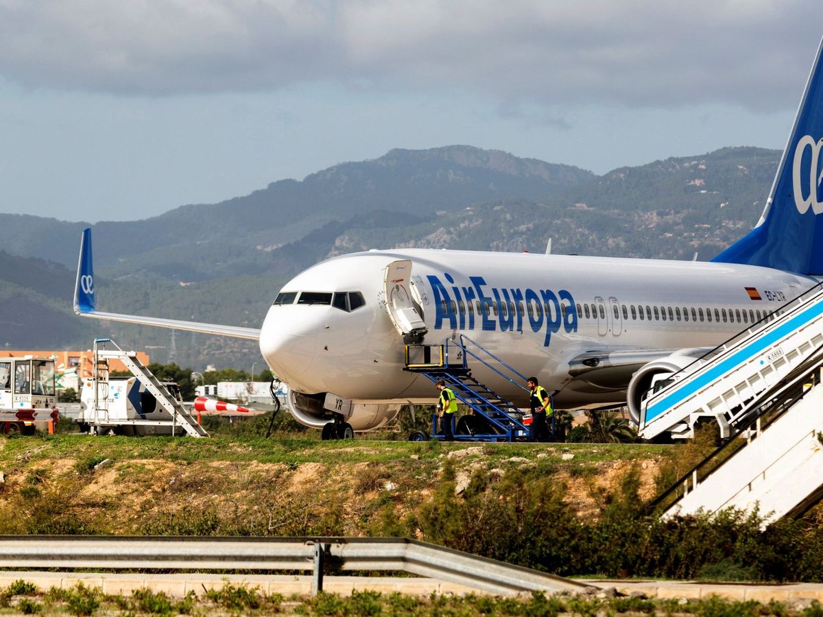 Foto: Avión de Air Europa estacionado en Palma de Mallorca. (EFE)
