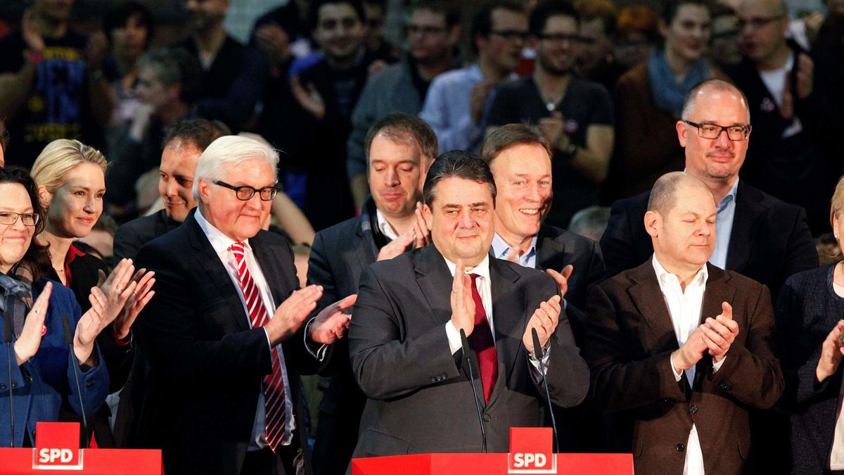 La militancia del SPD aprueba con amplia mayoría gobernar en coalición con Merkel