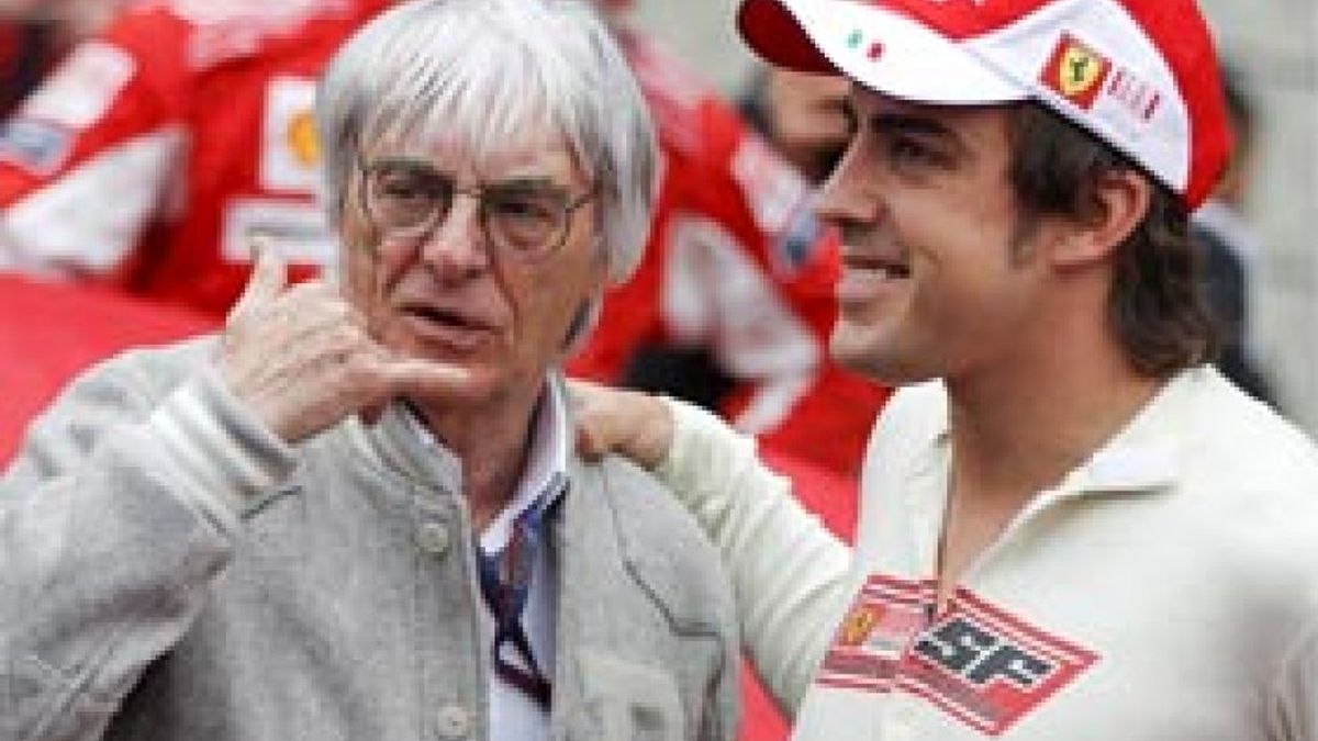 Ecclestone niega negociaciones con Ferrari para la venta de los derechos del Mundial