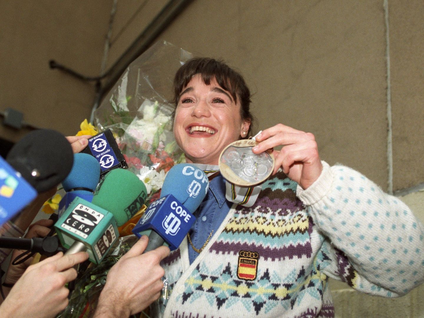 Blanca, en Madrid, tras conquistar su medalla de bronce en Albertville '92. (EFE)