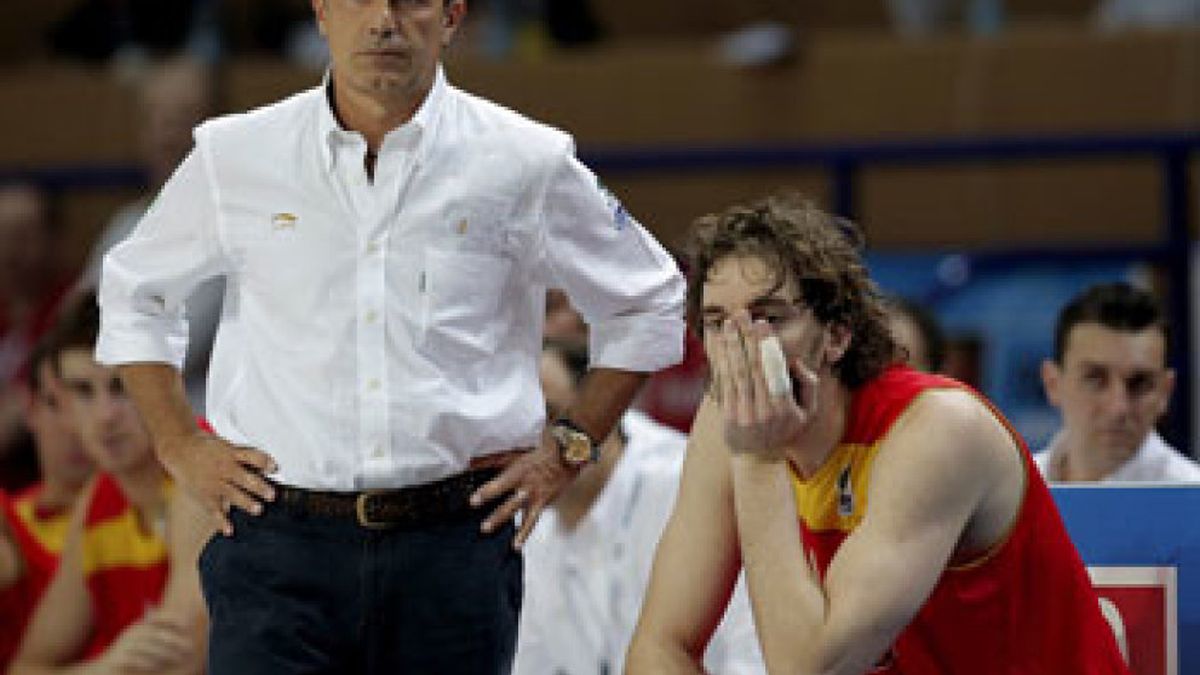 Los fallos hunden a España en su debut ante Serbia
