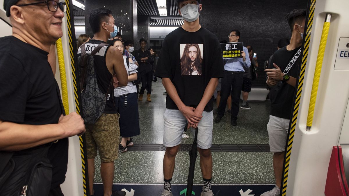 Sin metro, sin vuelos: las primeras horas de la huelga en Hong Kong