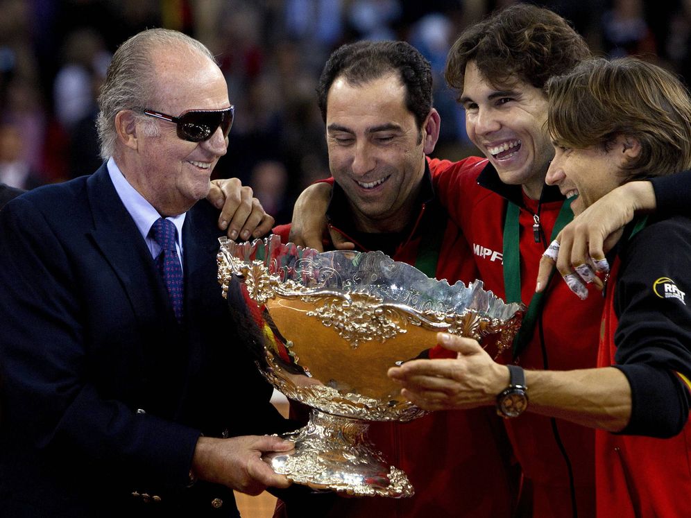 Foto: Juan Carlos I, junto a Rafa Nadal, Albert Costa y David Ferrer. (EFE)