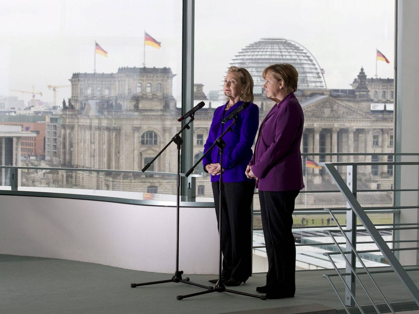 Angela Merkel y Hillary Clinton, en una imagen de 2011. (EFE)