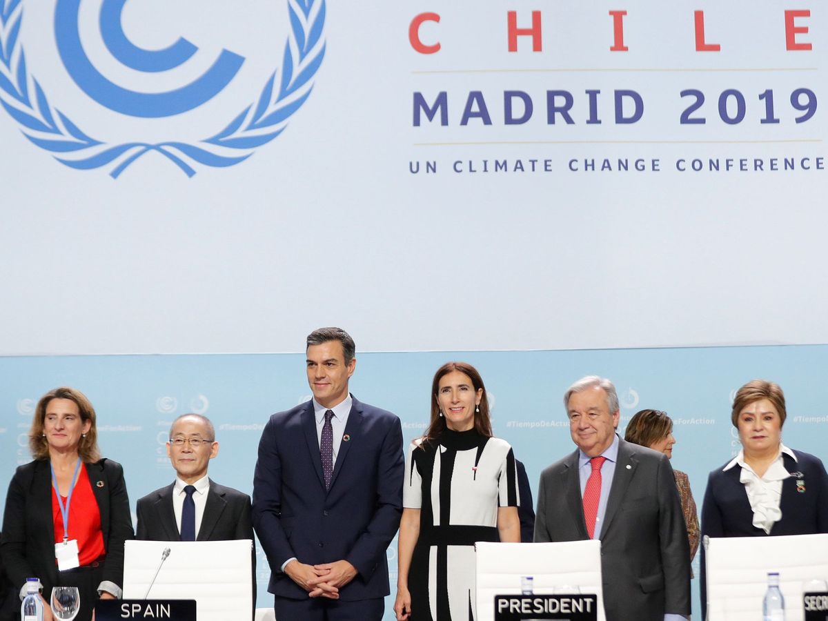 Foto: Apertura de la cumbre del clima en Madrid, con la participación del presidente del Gobierno, Pedro Sánchez, y la ministra para la Transición Ecológica, Teresa Ribera. (EFE)