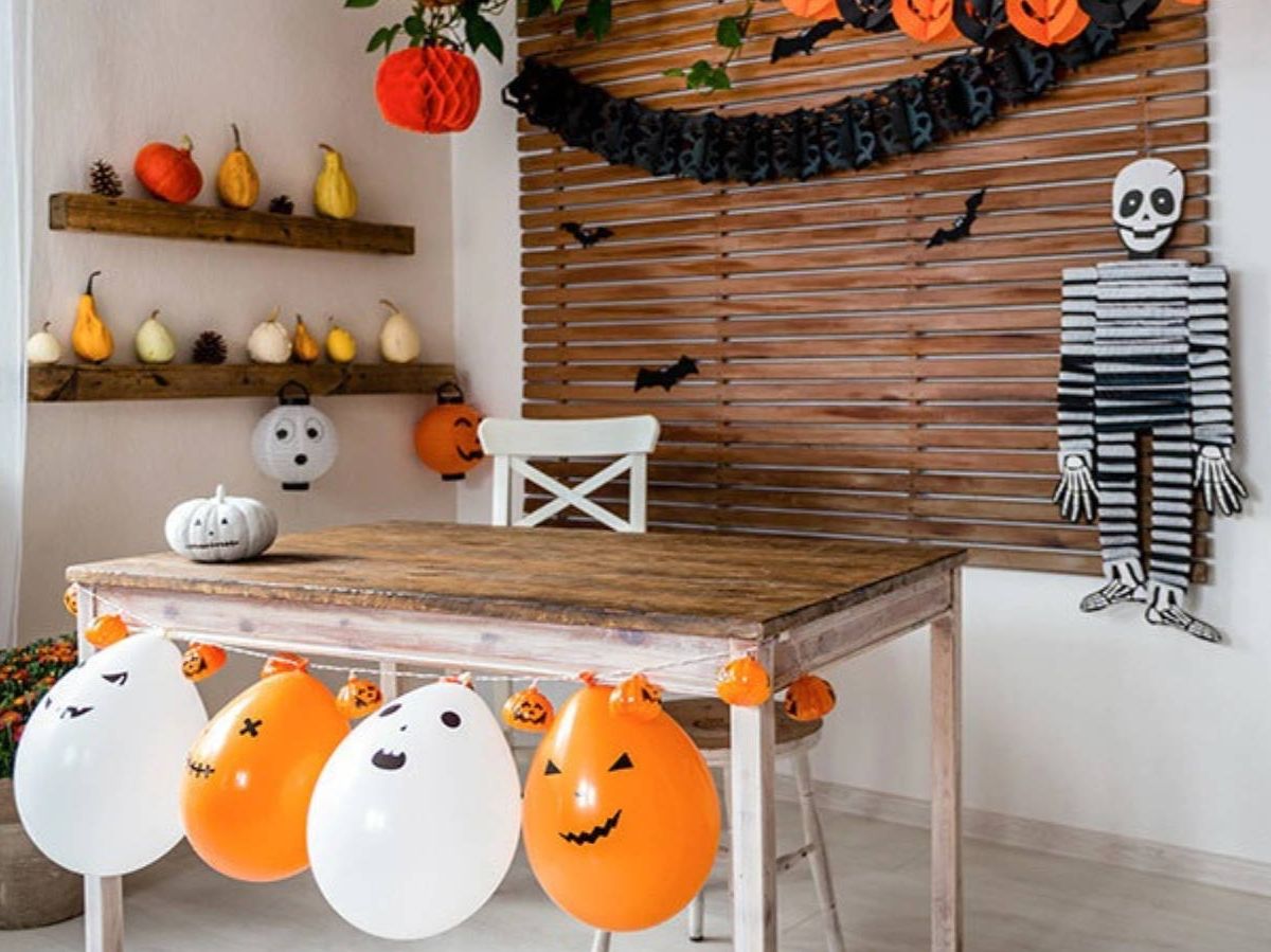 Inglés ayuda decorar tu casa de Halloween para que pases un día terroríficamente divertido