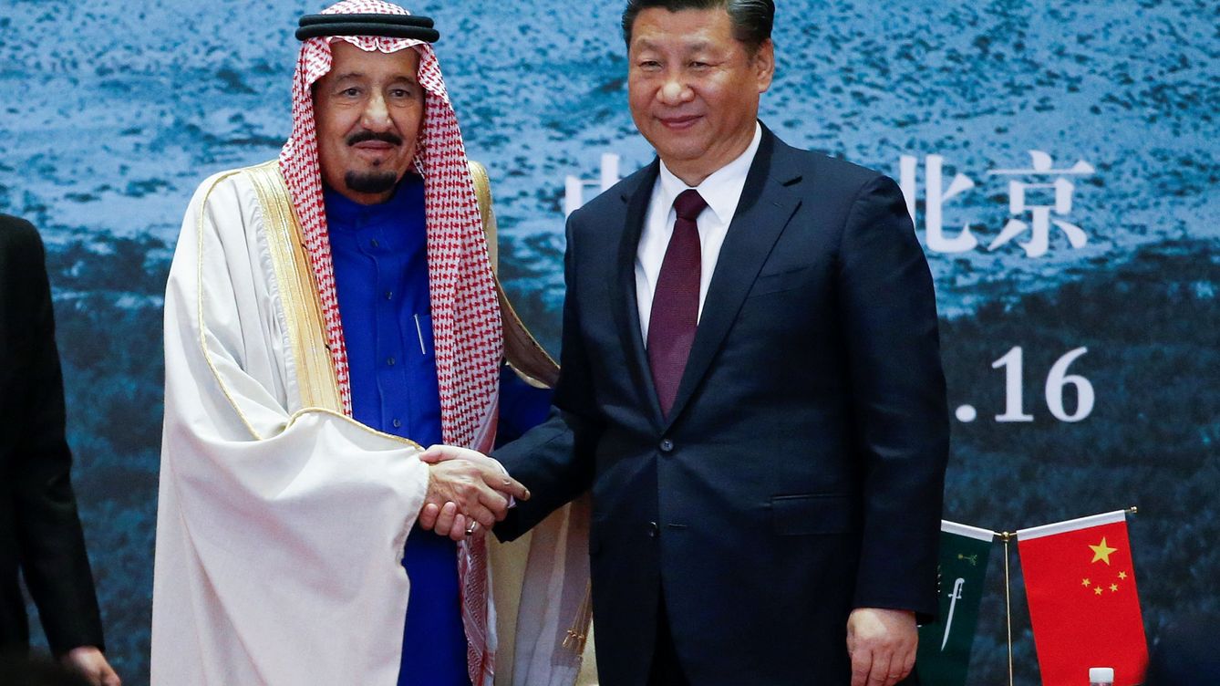 Foto: Xi Jinping, presidente de China, junto a Salman bin Abdulaziz, rey de Arabia Saudí. (Reuters/Lintao Zhang)