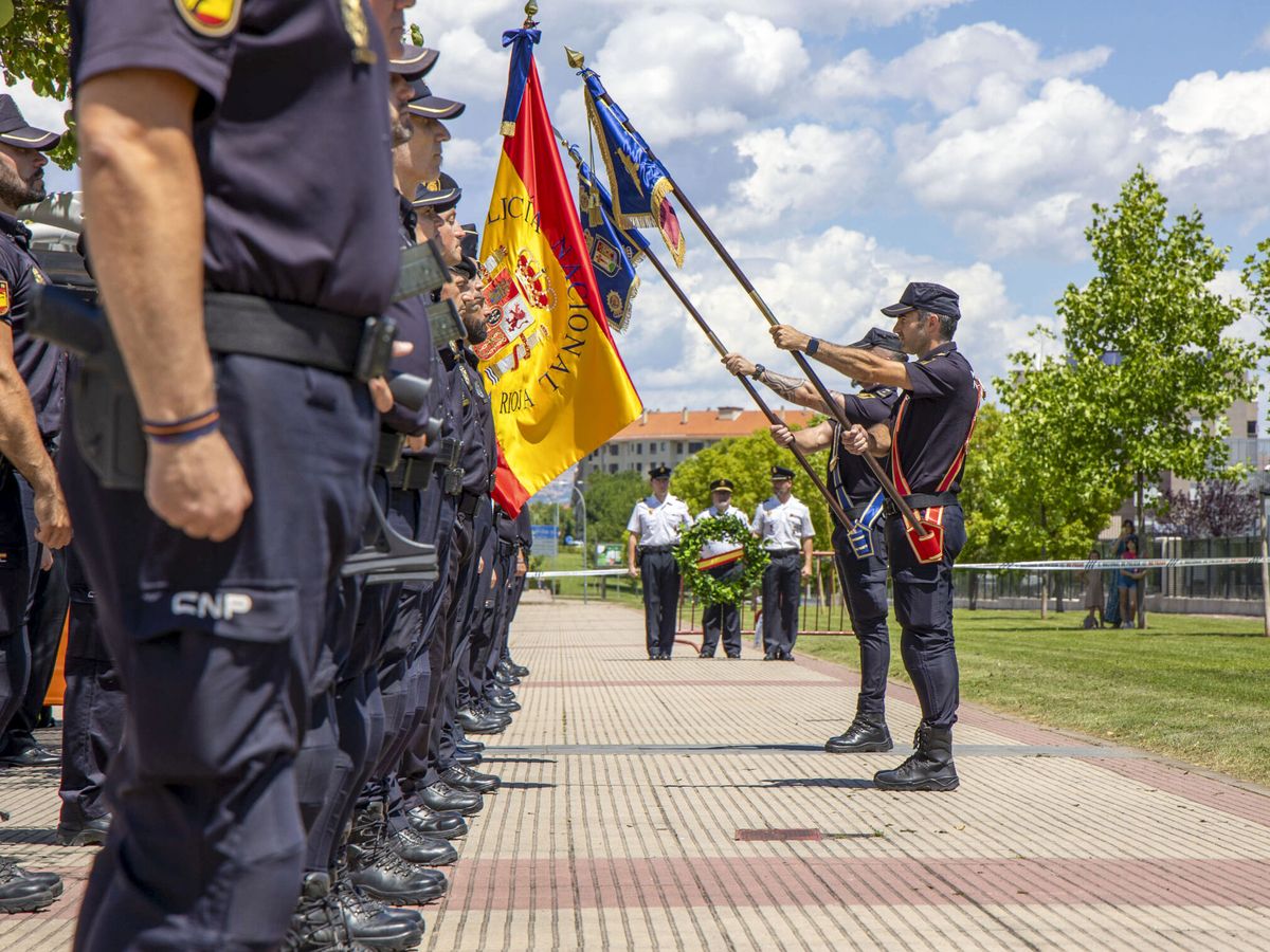 Foto: ¿Cómo se calcula la nota en las oposiciones a Policía Nacional en España? Así se suman las puntuaciones de cada prueba (EFE/Raquel Manzanares)