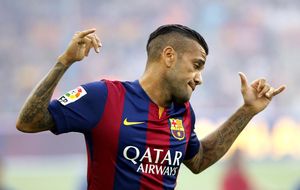 El insípido Douglas obliga al Barça a replantearse el futuro de Alves