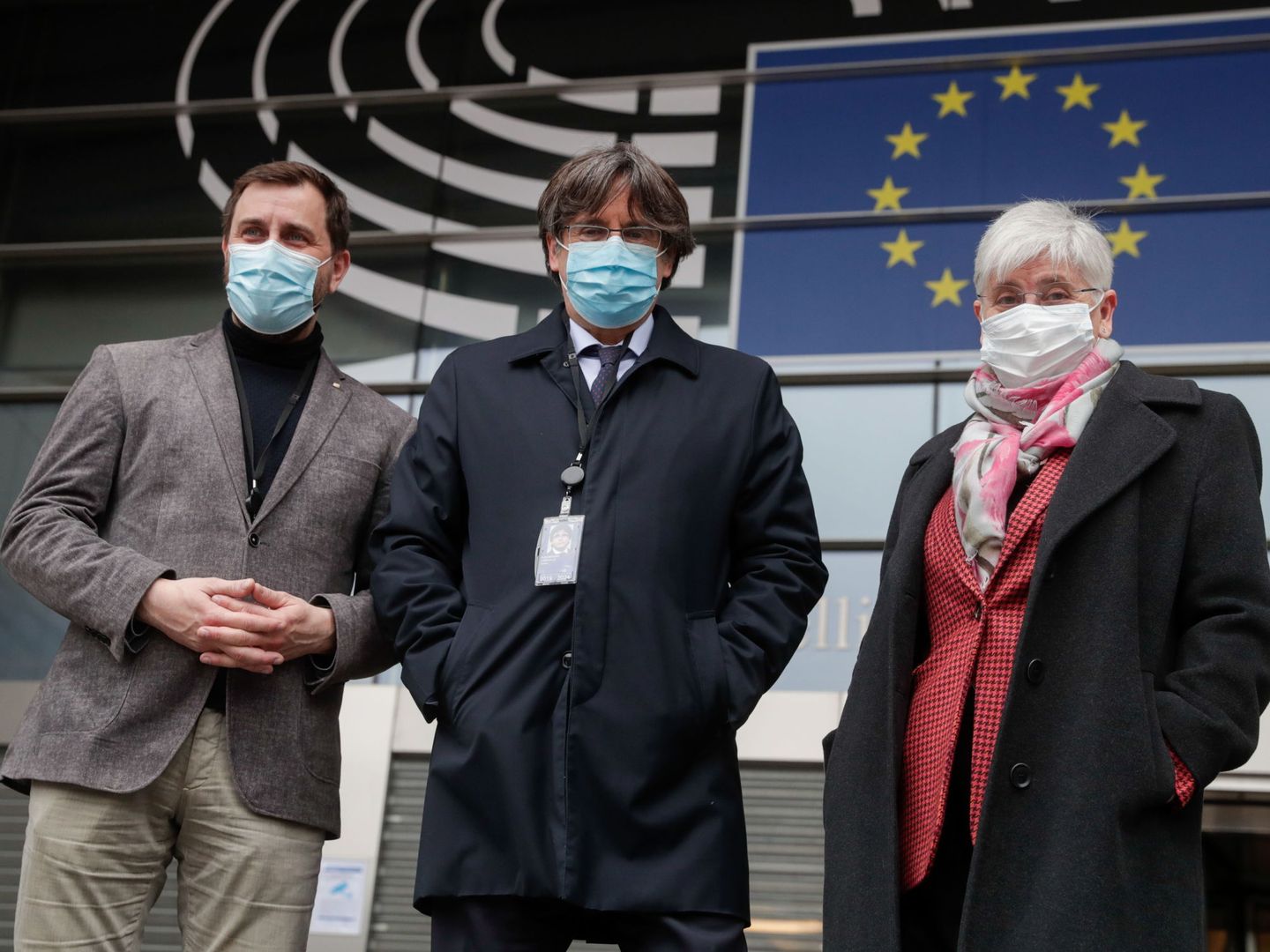 Comín, Puigdemont y Ponsatí a las puertas del Parlamento Europeo en Bruselas. (EFE)