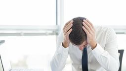 El tipo de jefe que te mandará a terapia por depresión: "Viven, literalmente, en otra empresa"