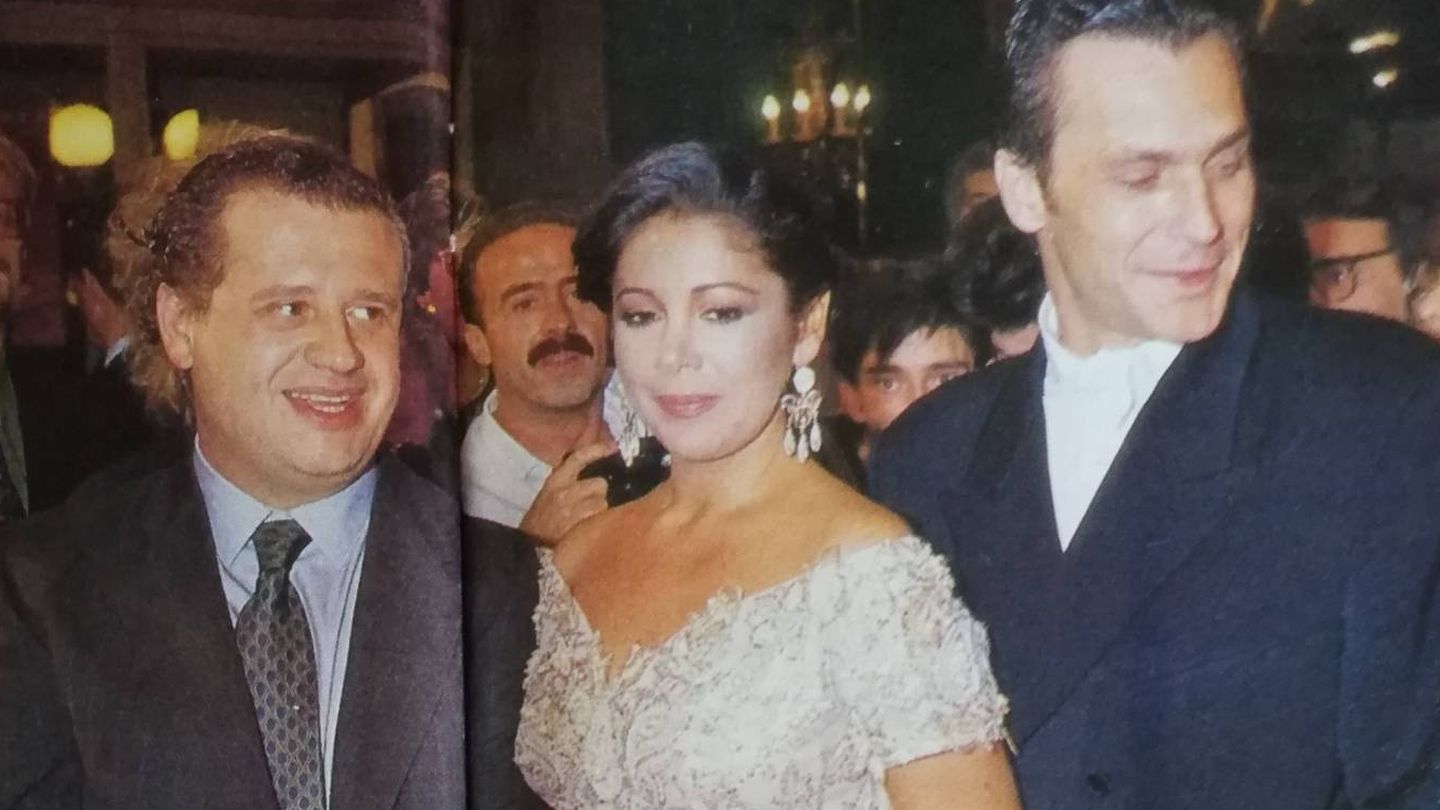 Pantoja con Juan Echanove y José Coronado durante el estreno.(Archivo)