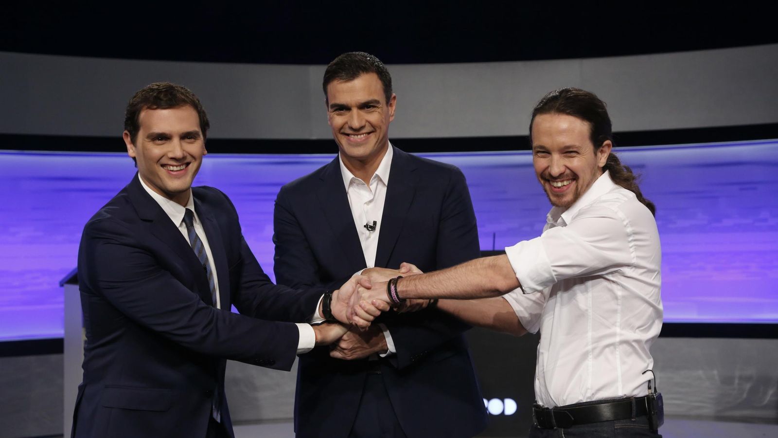 Foto: Albert Rivera, Pedro Sánchez y Pablo Iglesias antes de comenzar el debate electoral (Cordon Press)