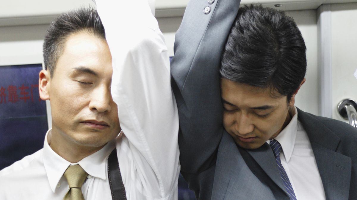 Un ambientador japonés combate el olor a sudor de adolescentes y hombres maduros