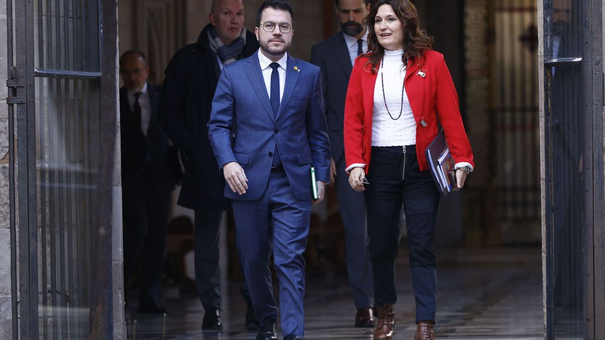 La reunión Aragonès-Albiach finaliza sin ningún acuerdo para desencallar los presupuestos catalanes