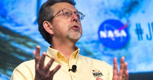 Foto:  El director de Ciencia Planetaria en la NASA, Jim Green, en una rueda de prensa. Foto: EFE/Jim Lo Scalzo 