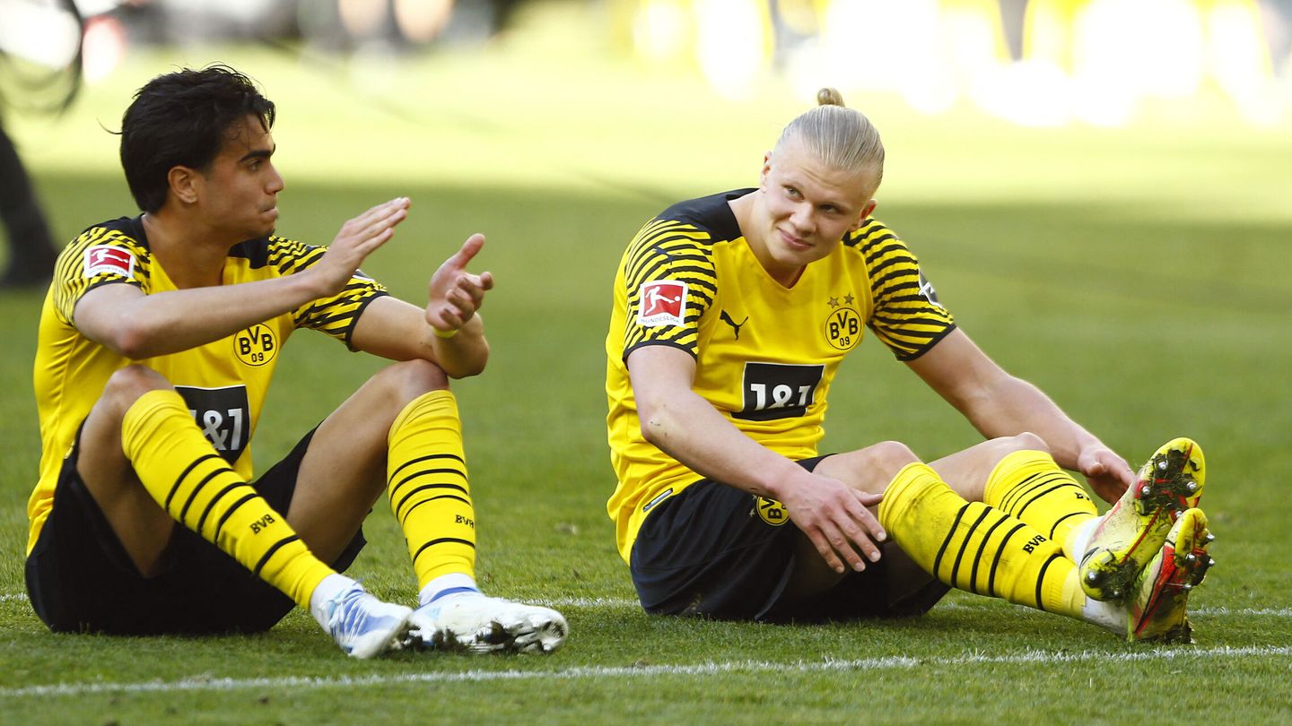 Reinier celebra un gol con Haaland el pasado año. (Reuters/Thilo Schmuelgen)