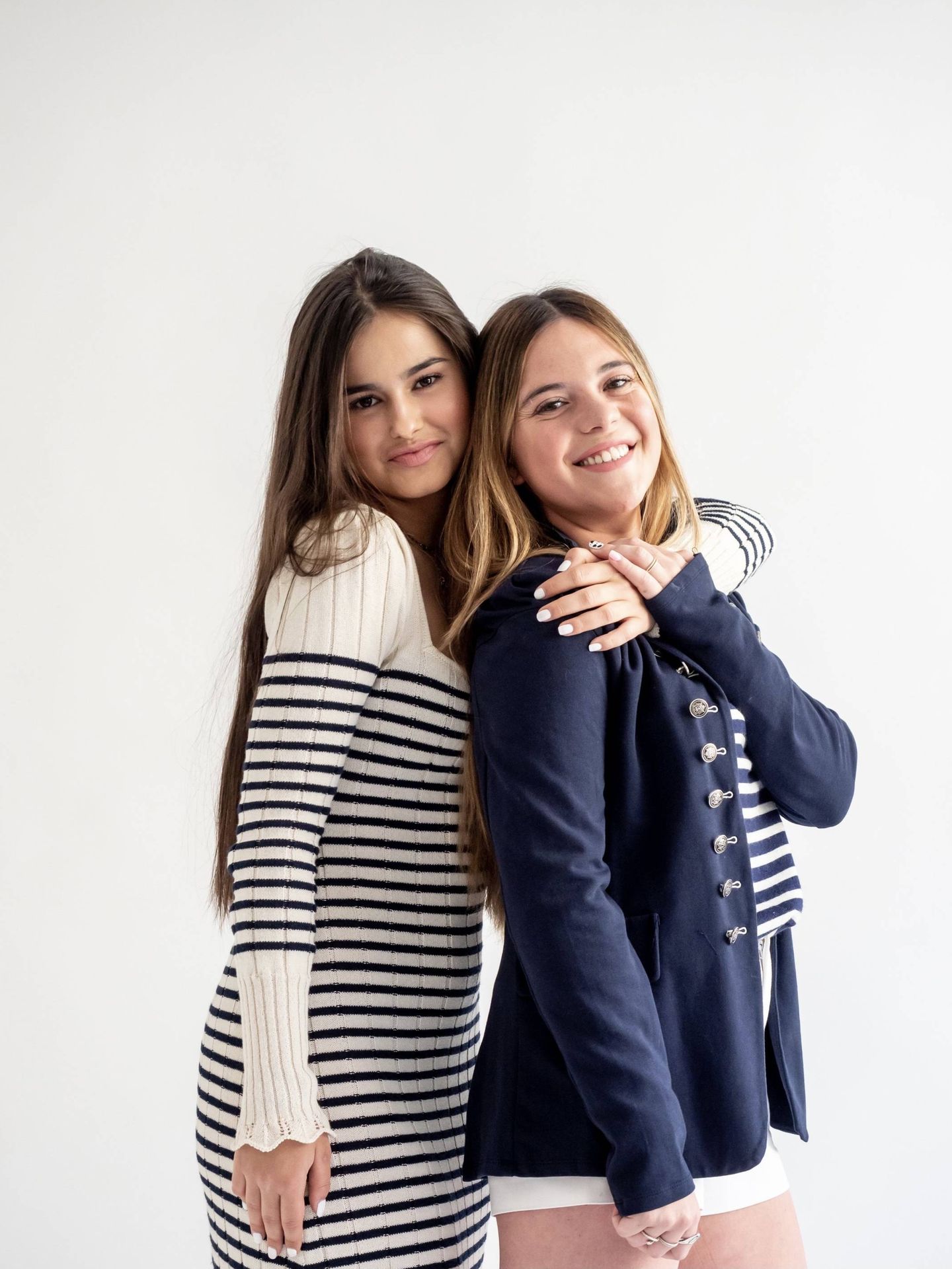 Iria y Laura Fernández-Tapias. (Foto: Patricia Semir /  Ecooo Magazine)