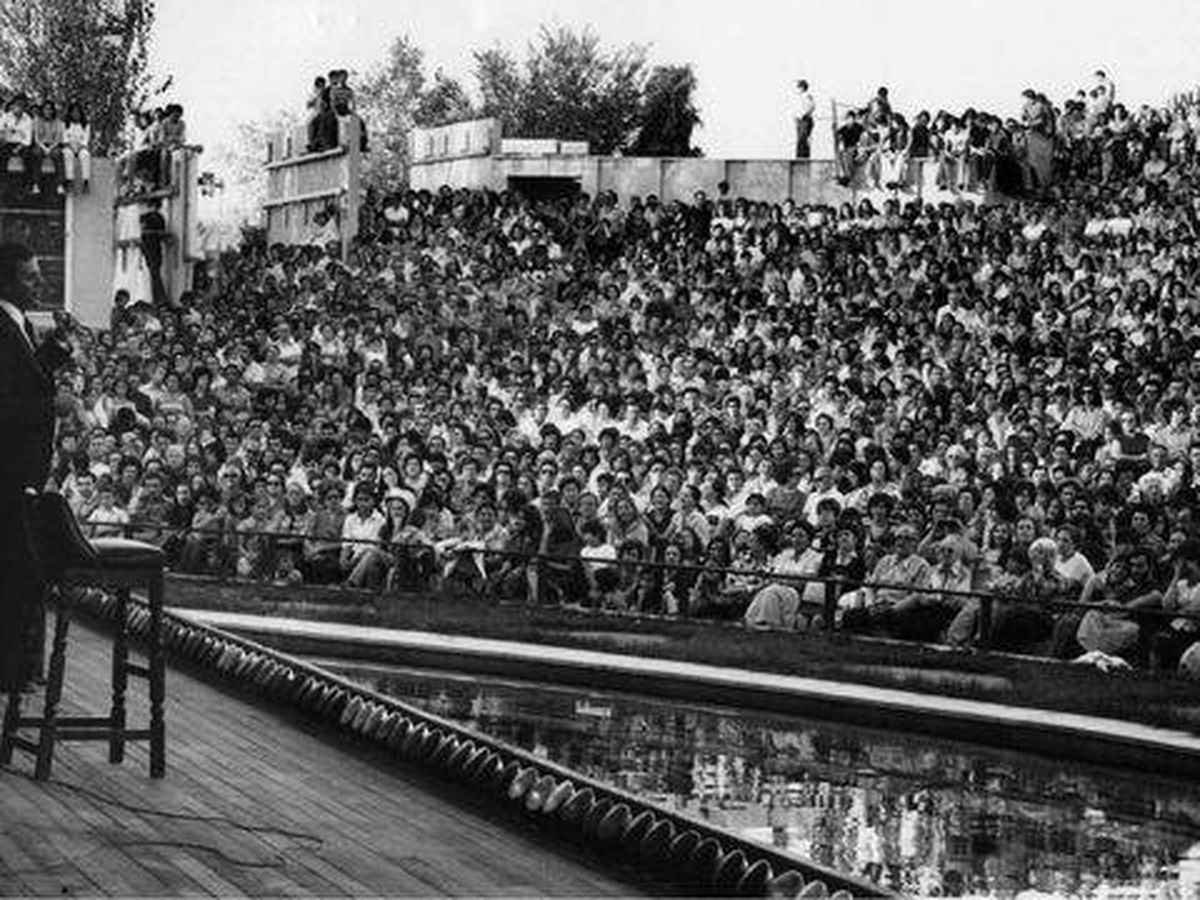 Foto: Concierto de Julio Iglesias en el auditorio en los años 60. (Parques Reunidos)