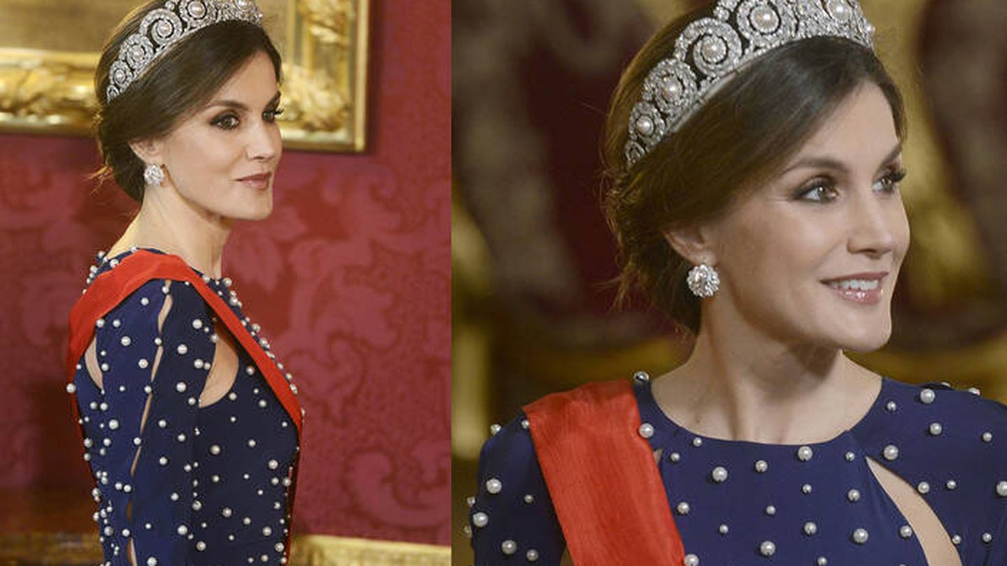 Reina Letizia, vestida de Ana Locking. (Cordon Press)