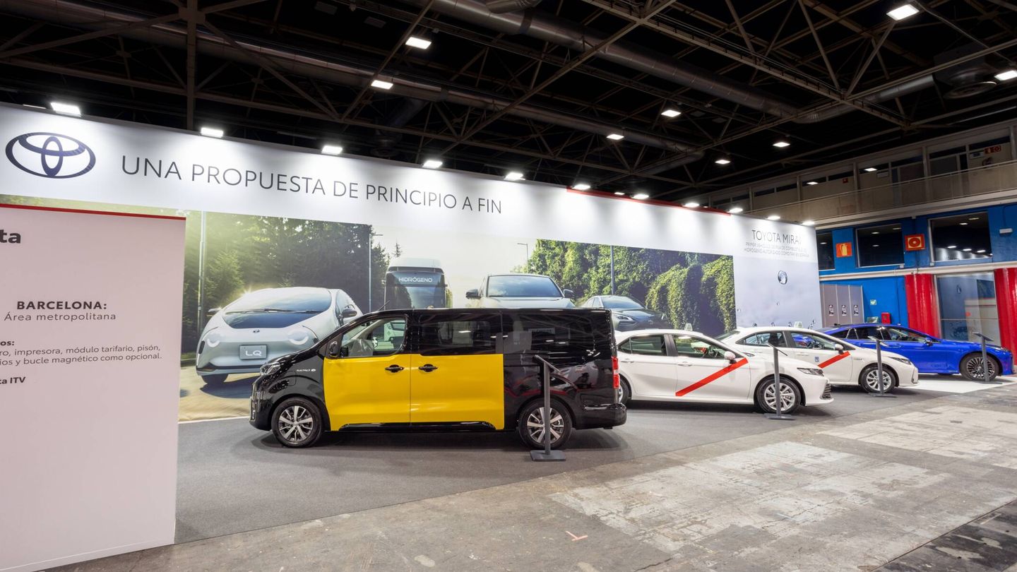 Exposición de modelos de Toyota en la última Feria del Taxi de Madrid.