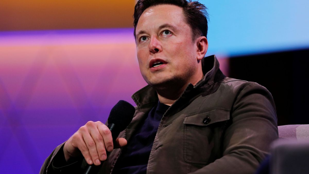 Musk pronostica grandes aviones eléctricos en 5 años y las baterías Tesla serán la clave