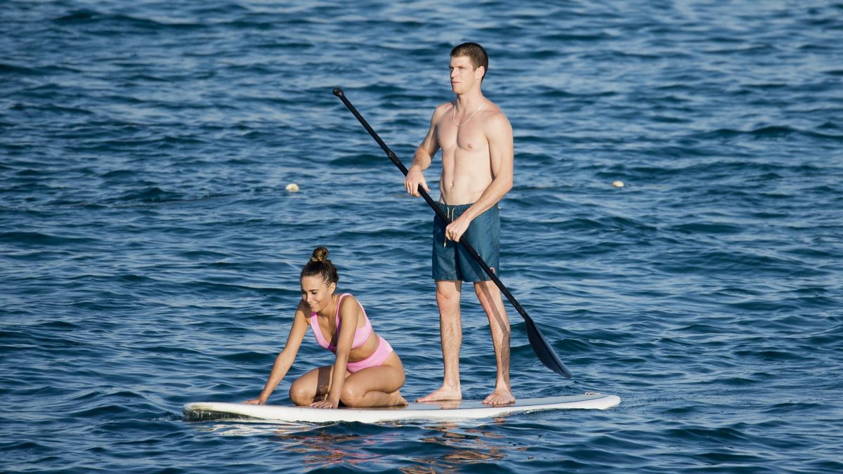 Miguel Bernardeau y Aitana: amor juvenil en las playas de Ibiza