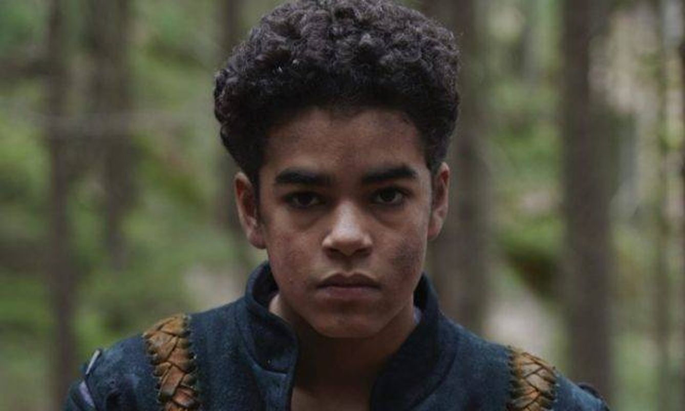 Amir Wilson es Tiuri, el joven protagonista de 'Carta al Rey'. (Netflix)