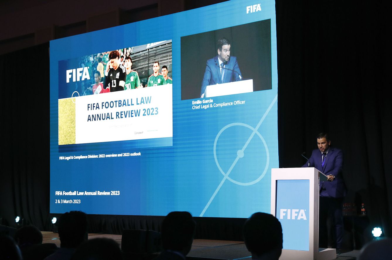 Emilio García Silvero, en una conferencia de la FIFA en México a principios de año. (EFE)
