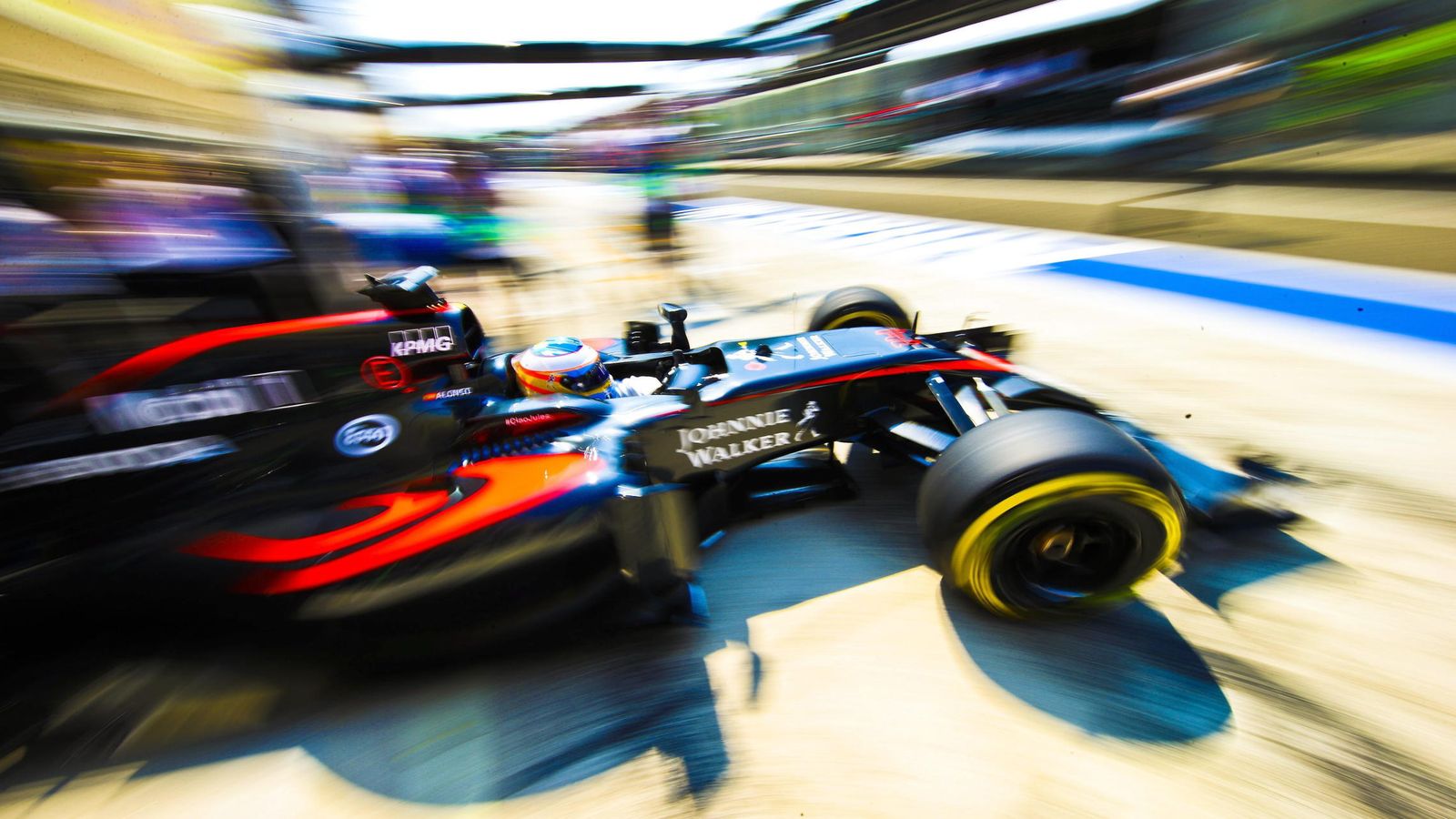 Foto: Fernando Alonso durante el Gran Premio de Hungría (Efe)
