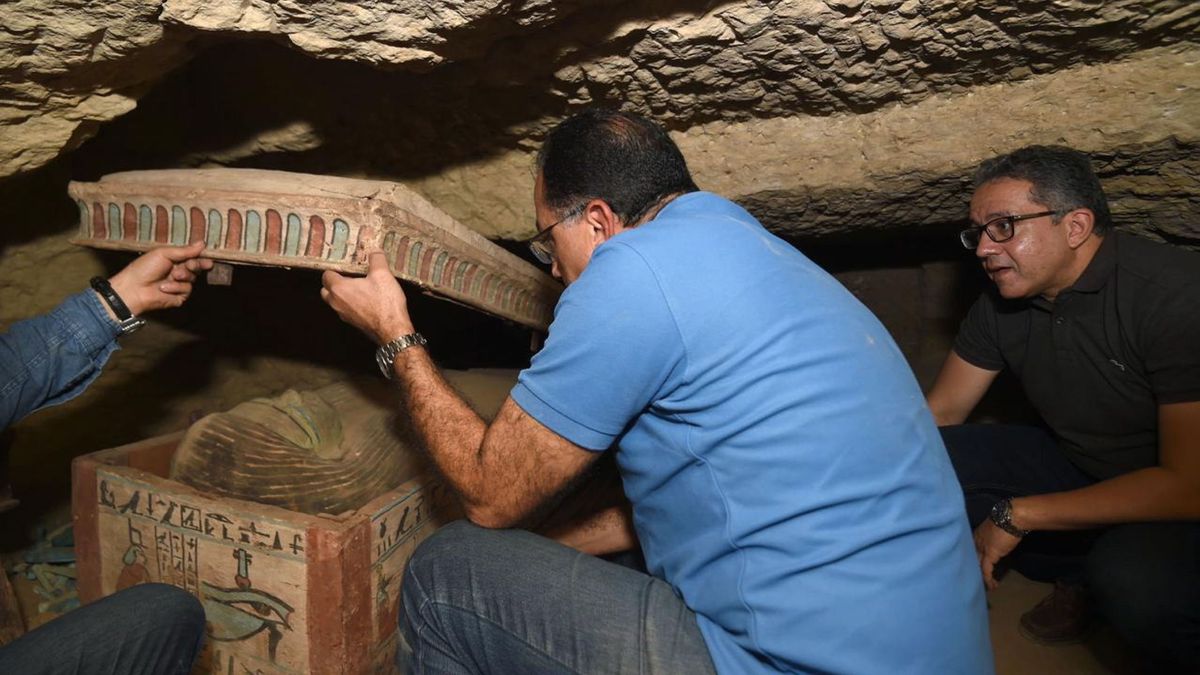 Descubren más de 100 tumbas en Saqqara: el mayor hallazgo egipcio en años