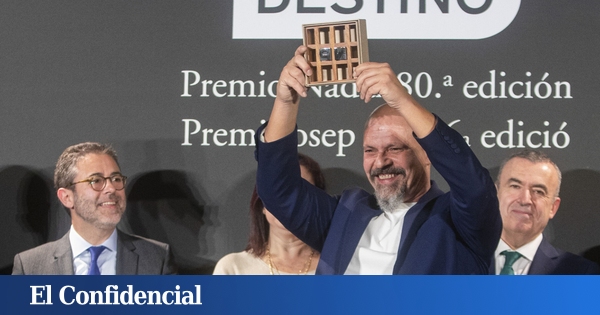 César Pérez Gellida, premio Nadal, presenta Bajo tierra seca - Levante-EMV