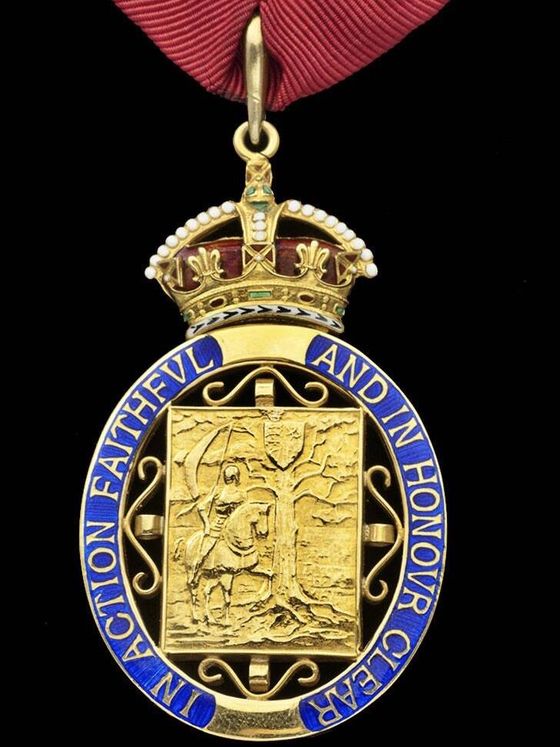 La medalla de la Orden de los Compañeros de Honor. 