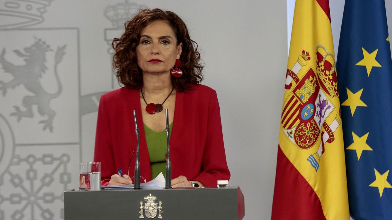 Foto: María Jesús Montero en una rueda de prensa. (EFE)