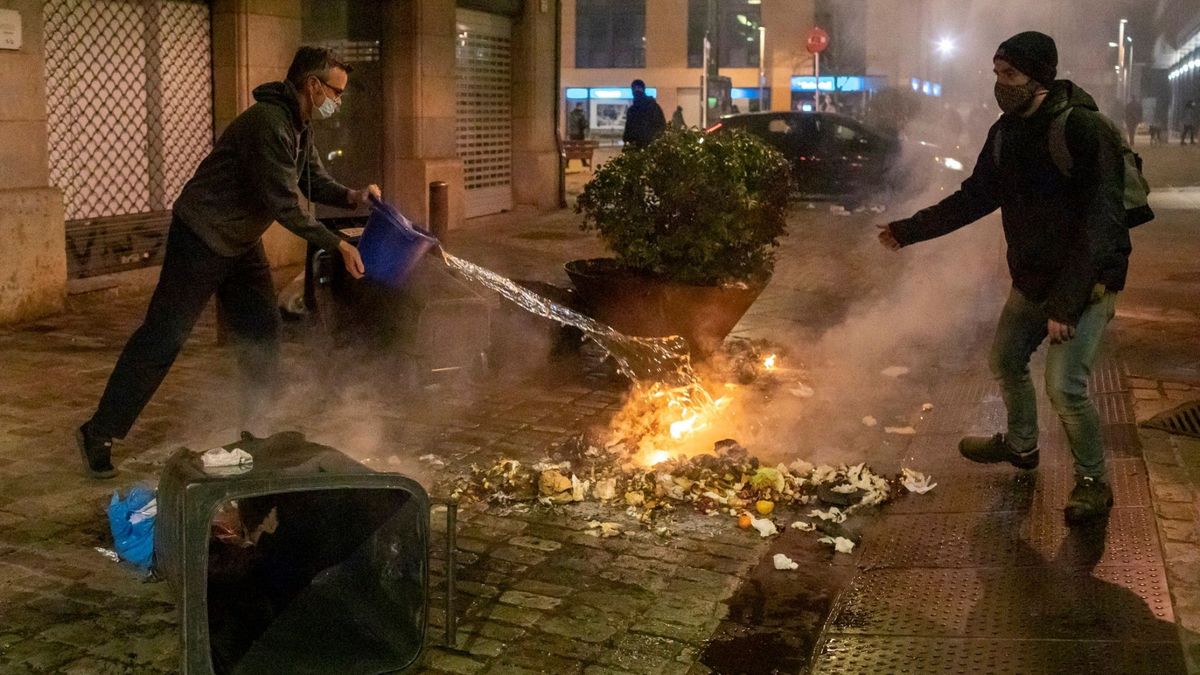 Salvar a Puigdemont incendiando la calle