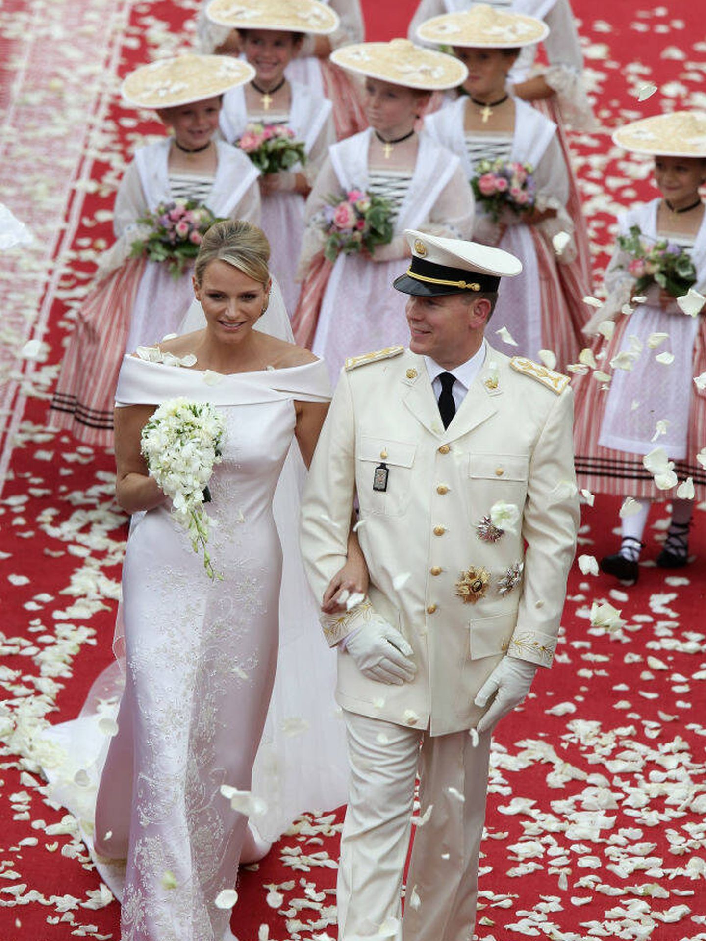 Charlène de Mónaco y el príncipe Alberto, recién casados. (Getty Images)