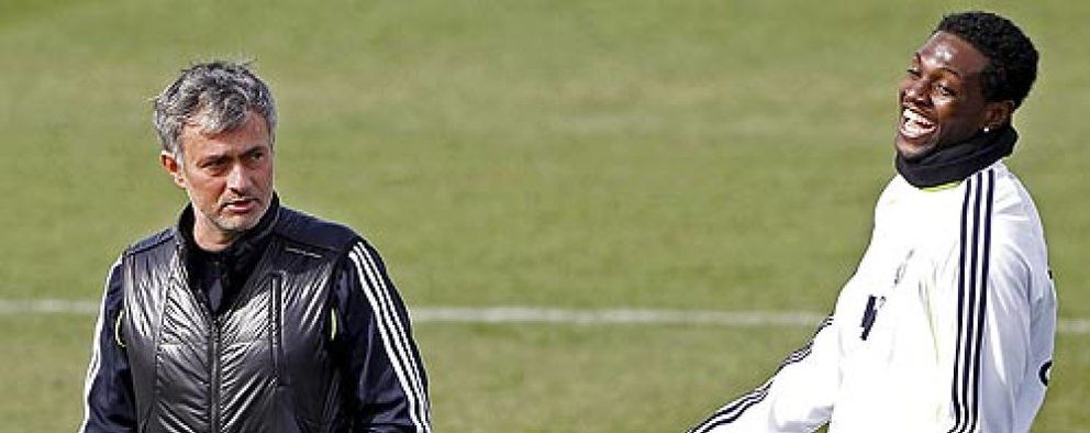 Foto: Para esto quería Mourinho a Adebayor: la plaga de lesiones de la delantera le da la razón
