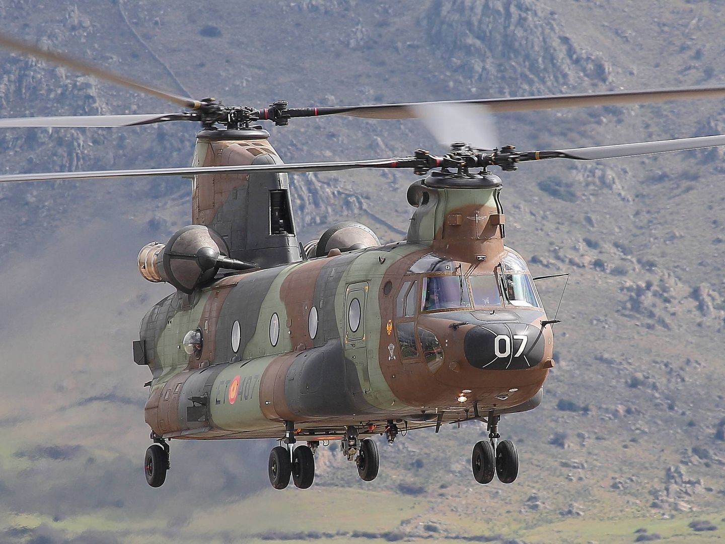 El CH 47 Chinook es el mayor helico?ptero que vuela en Espan?a. (Foto: Juanjo Ferna?ndez)