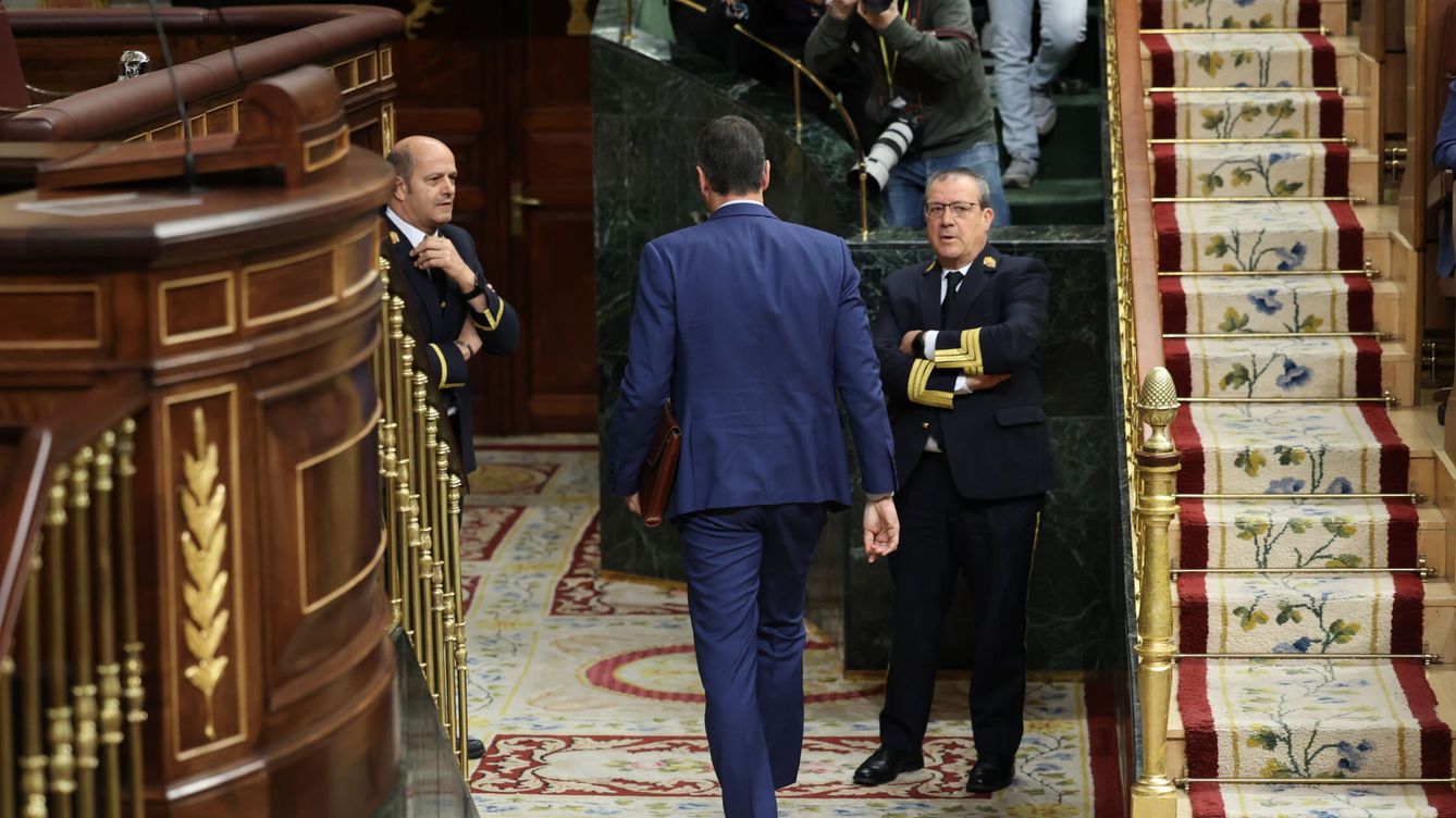 Foto: Pedro Sánchez, saliendo del Congreso. (Europa Press/Jesús Hellín)