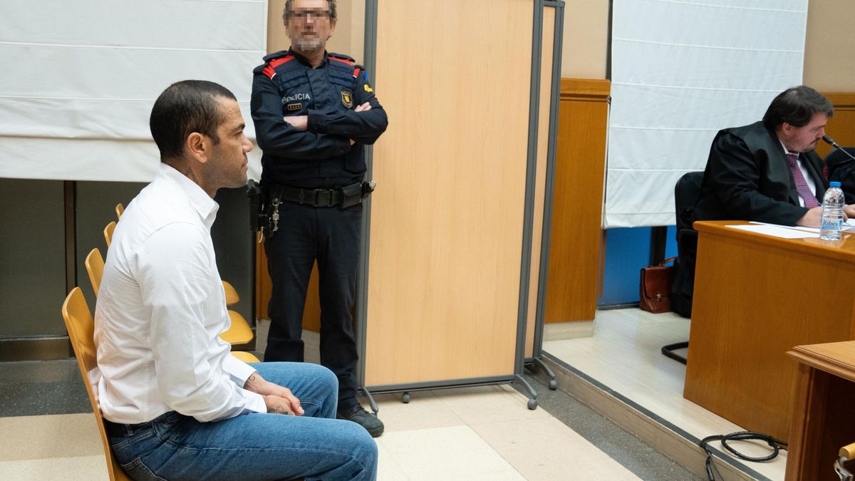 Alves pasará el fin de semana en prisión tras no haber abonado el millón de euros de fianza