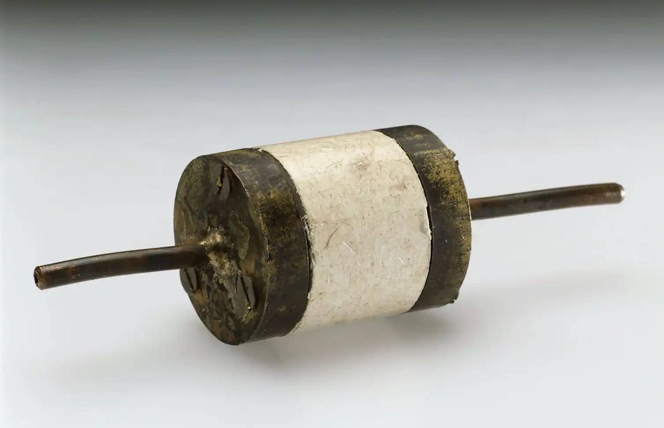 El detector de captura de electrones que Lovelock inventó para medir la contaminación del aire. (Museo de Ciencias de Londres/CC BY-SA)